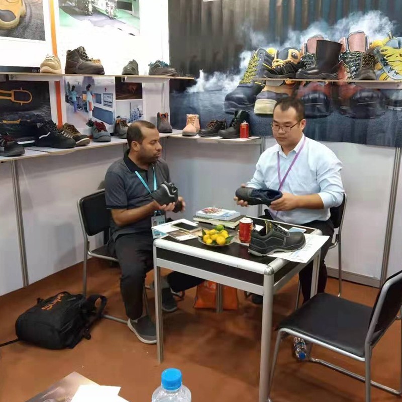 Suede Safety Shoes - Exhibition-2